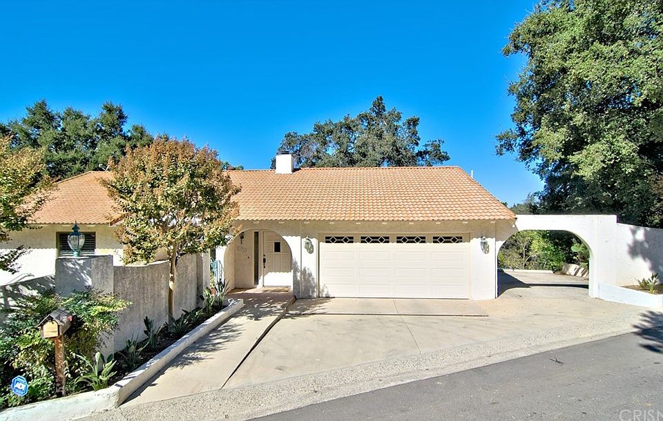 1st image of 21319 Castillo St