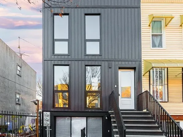 33 Pilling St, Brooklyn, NY 11207