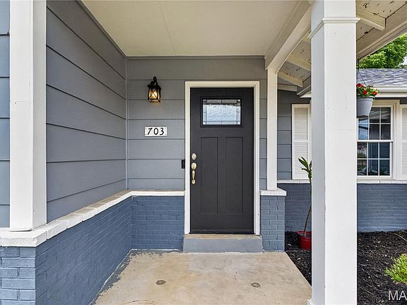 3rd image of 703 Wagon Ridge Dr