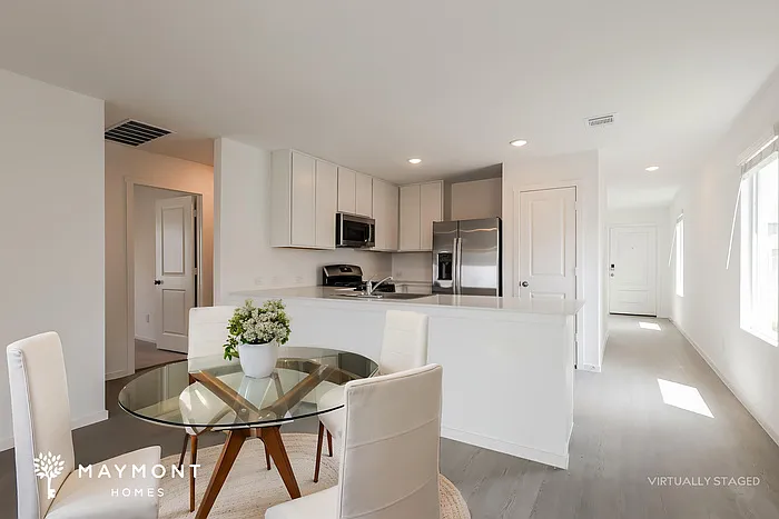 313 Kayden Ct — Photo 7
