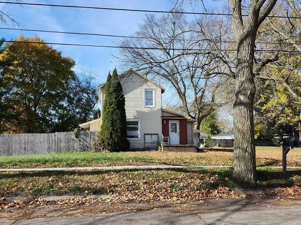 412 Merritt St, Charlotte, MI 48813