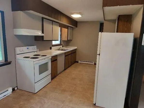 147 Paras Hill Dr Unit B, Hartford, MI 49057