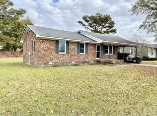 3815 Robin Rd, Ayden, NC 28513