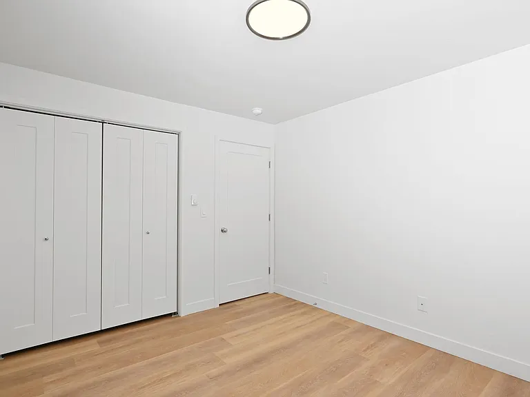 Dexter Flats — Photo 18