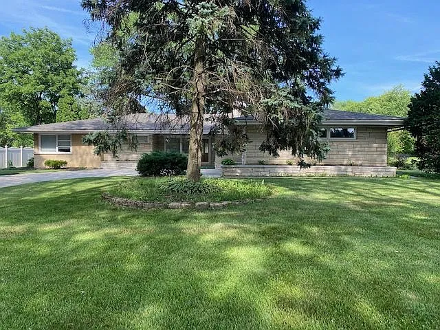 3817 Wilcox Ave photo 1