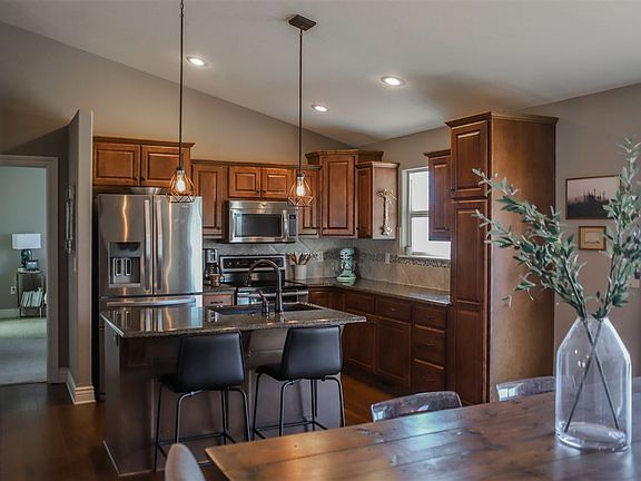 5th image of 5023 Bramblewood Dr