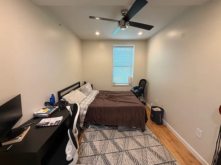 1120 Walnut St #3F — Photo 13