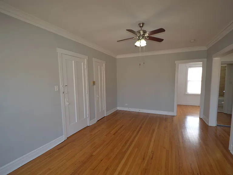 4402 N Rockwell St #3-4402-3 — Photo 16