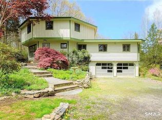 25 Coachman Pike, Ledyard, CT 06339