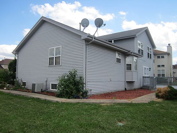 3rd image of 22399 Helen Dr