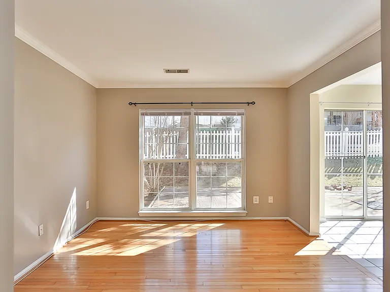 17259 Larkin Dr — Photo 8