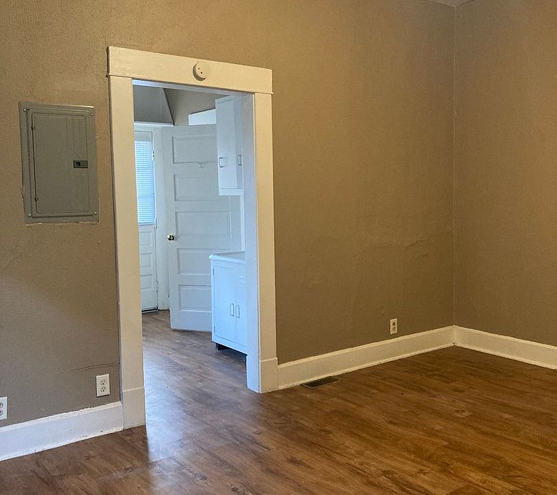 1st image of 619 W Howard St APT 6