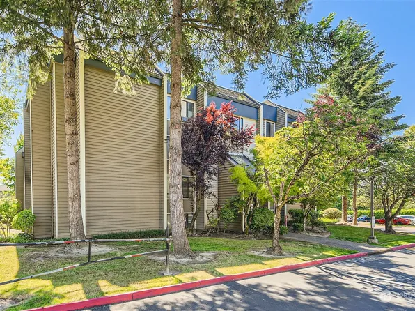 611 SW 5th Court #A203, Renton, WA 98057