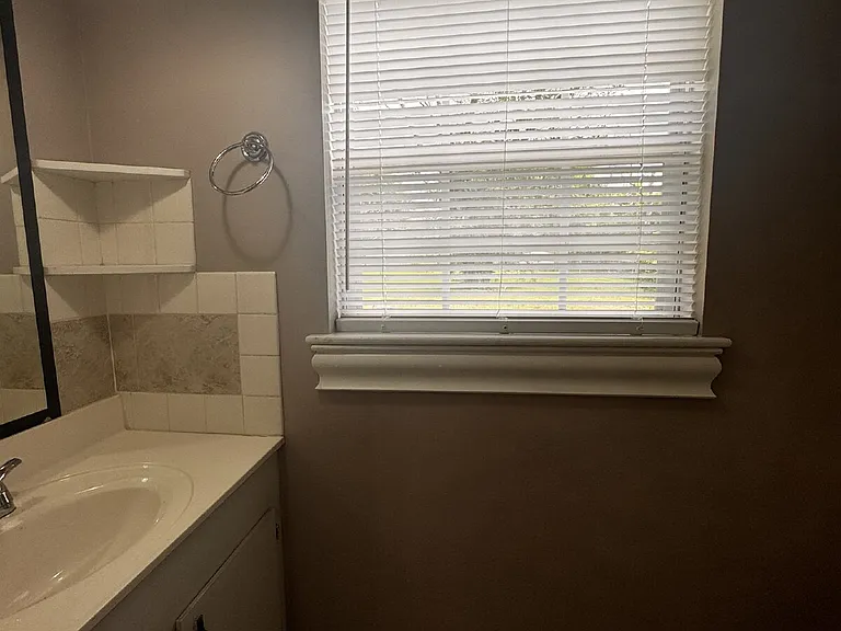 3009 W Olive St — Photo 14
