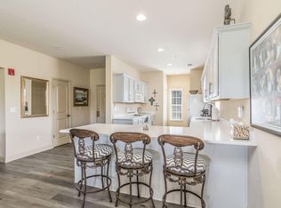 330 S Wildwood Dr #B1-U5, Branson, MO 65616