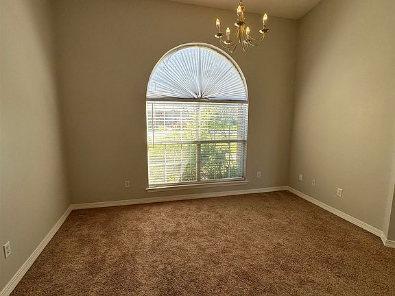 3rd image of 2031 Horton Dr