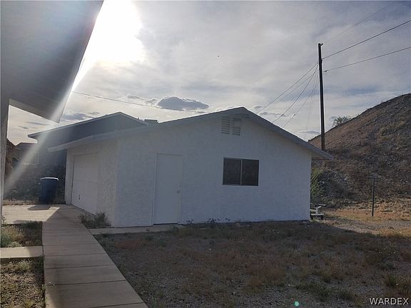 2nd image of 1017 N Merrill Court