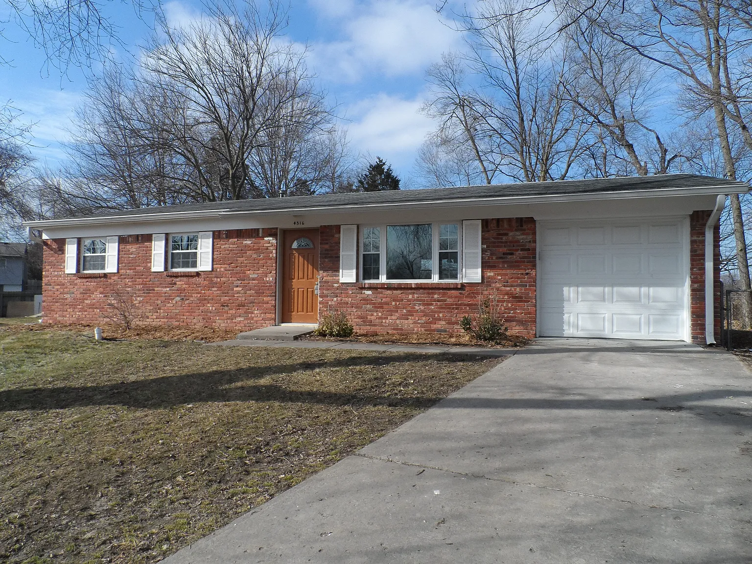 4516 Laclede Ct photo 1