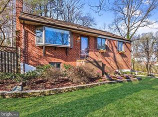 7327 Allan Ave, Falls Church, VA 22046
