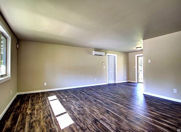 2nd image of 1020 N Viewmont Dr