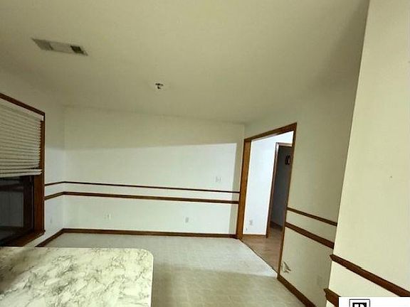 4th image of 6335 Woodie Rd