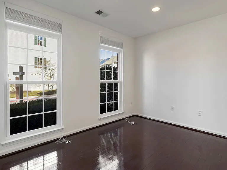 4801 Portsmouth Rd — Photo 2