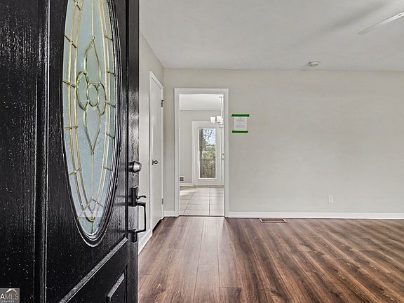 3rd image of 6344 Westbury Rd