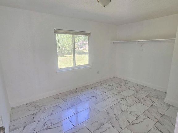 4th image of 2110 Mara Ct