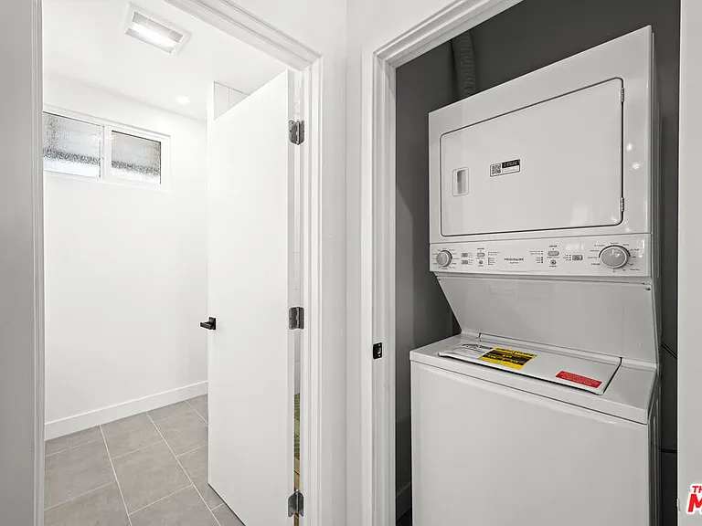 1246 N Formosa Ave — Photo 25