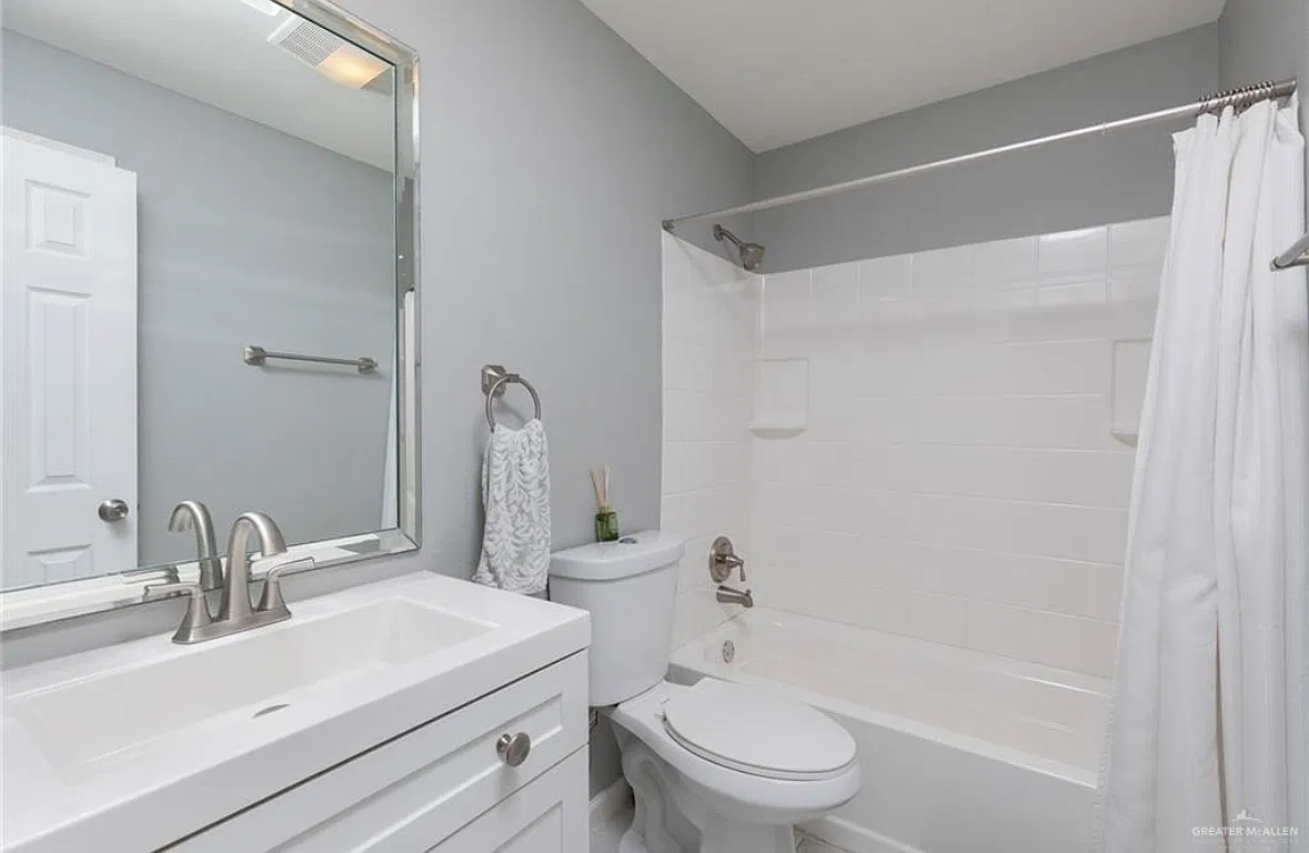 3 bed, 1534 sqft, $1,800 — Photo 2