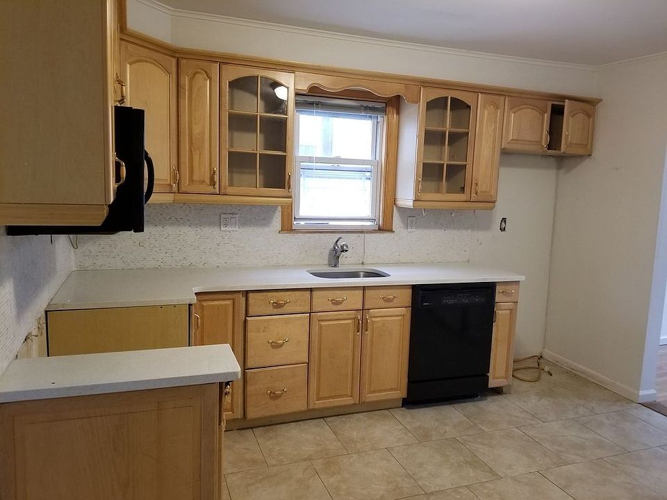 1st image of 10825 52nd Ave #1