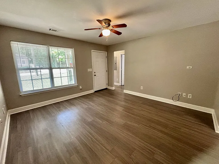2595 Elliott St NW — Photo 12