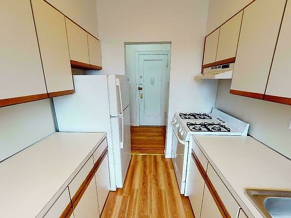 4th image of 108-02 72nd Ave #4C