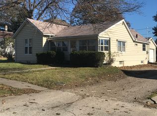 406 S 5th St, Marshalltown, IA 50158