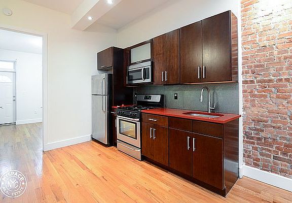 2nd image of 694 Franklin Ave #1