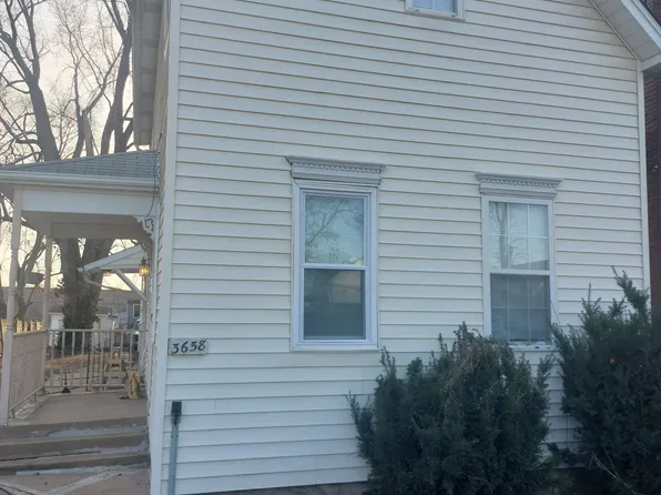 3658 Weber Rd, Saint Louis, MO 63125
