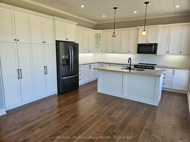 41 Rosy Beach Ct — Photo 6