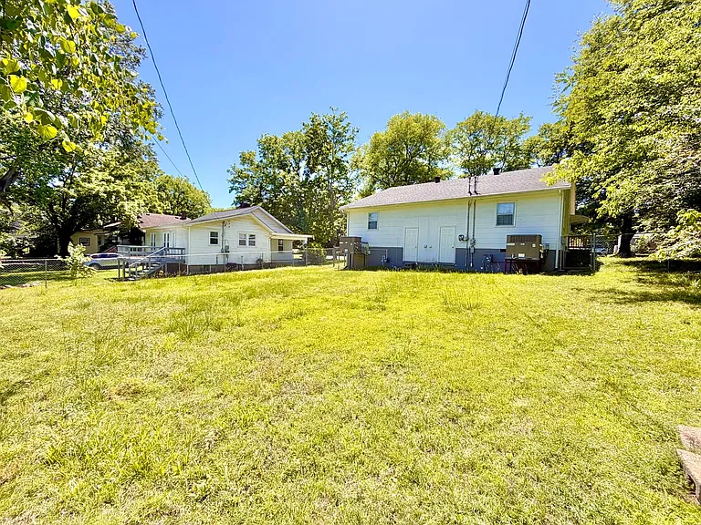 857 Greenwood Ave — Photo 22