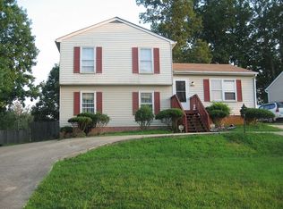 8401 Middle Rd, North Chesterfield, VA 23235