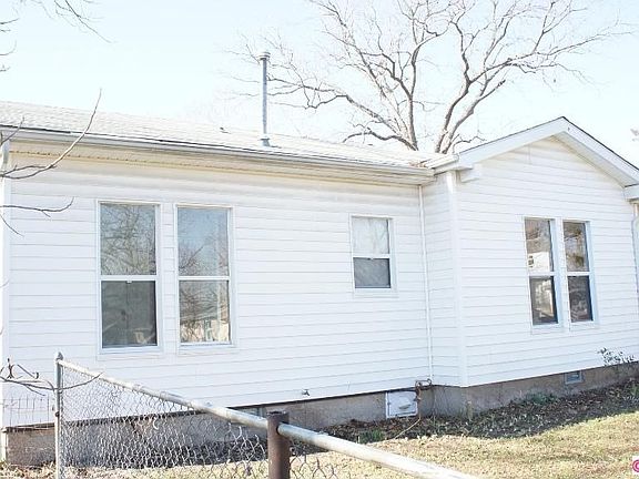 4th image of 520 E Jackson Ave