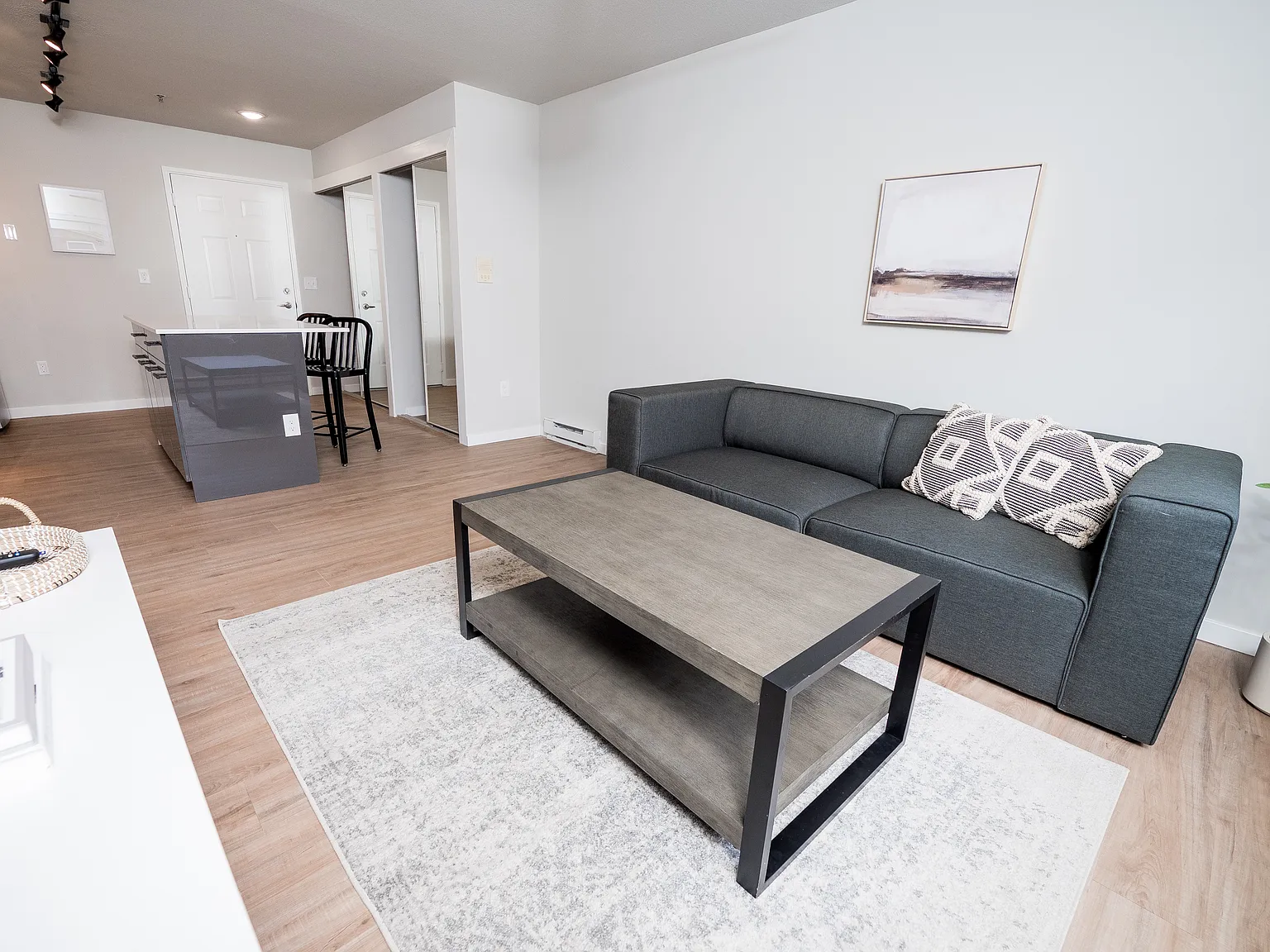1 bed, 578 sqft, $1,190 — Photo 2