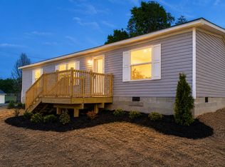 101 Welborn Adams Ln, Berry, KY 41003