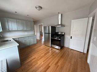 86 Quincy St #2, Medford, MA 02155