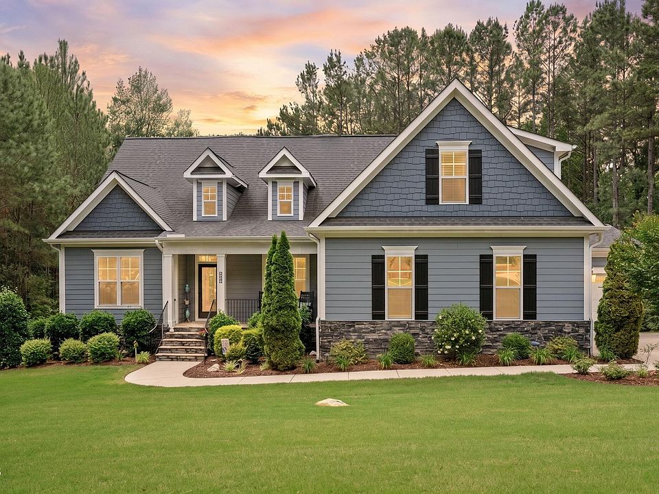 1st image of 223 Colonial Ridge Dr