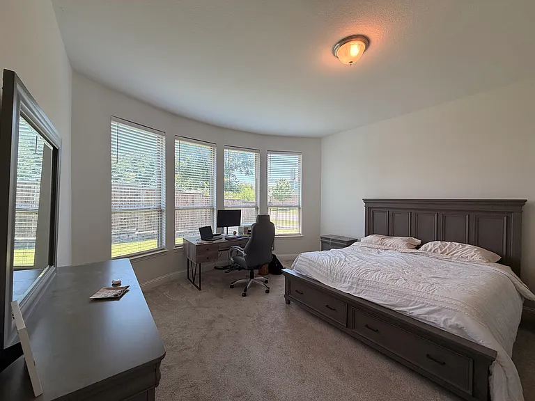 518 Overton Ave — Photo 9