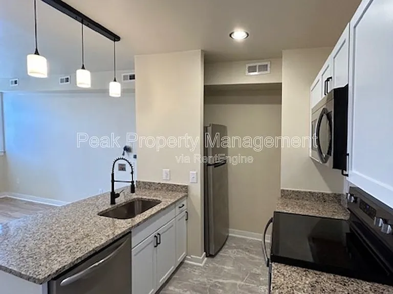 3 N 18th St #B — Photo 4