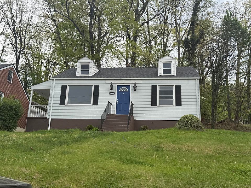 1st image of 2816 Sweetbrier Ave SW