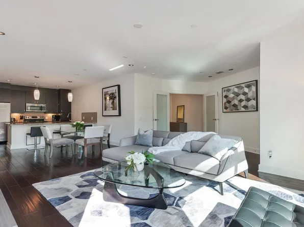 1045 On The Park Apartment Homes