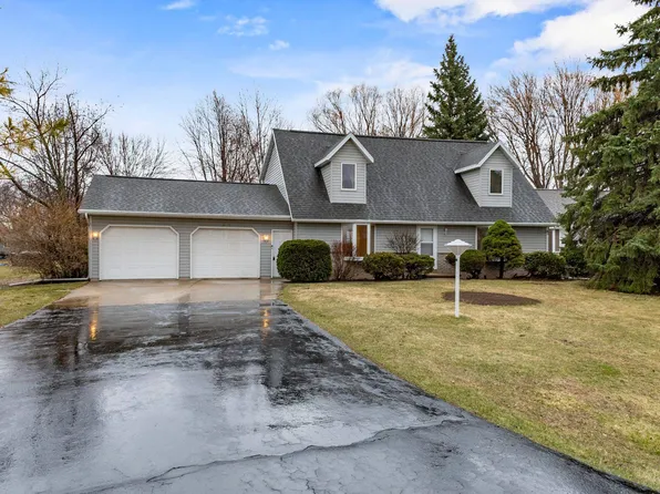 N9650 Darboy Dr, Appleton, WI 54915