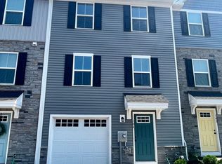 104 Van Fleet Cir, Pottstown, PA 19464